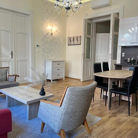 P9 By Small Home Budapest Ngoại thất bức ảnh