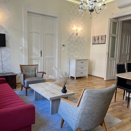 P9 By Small Home Budapest Ngoại thất bức ảnh