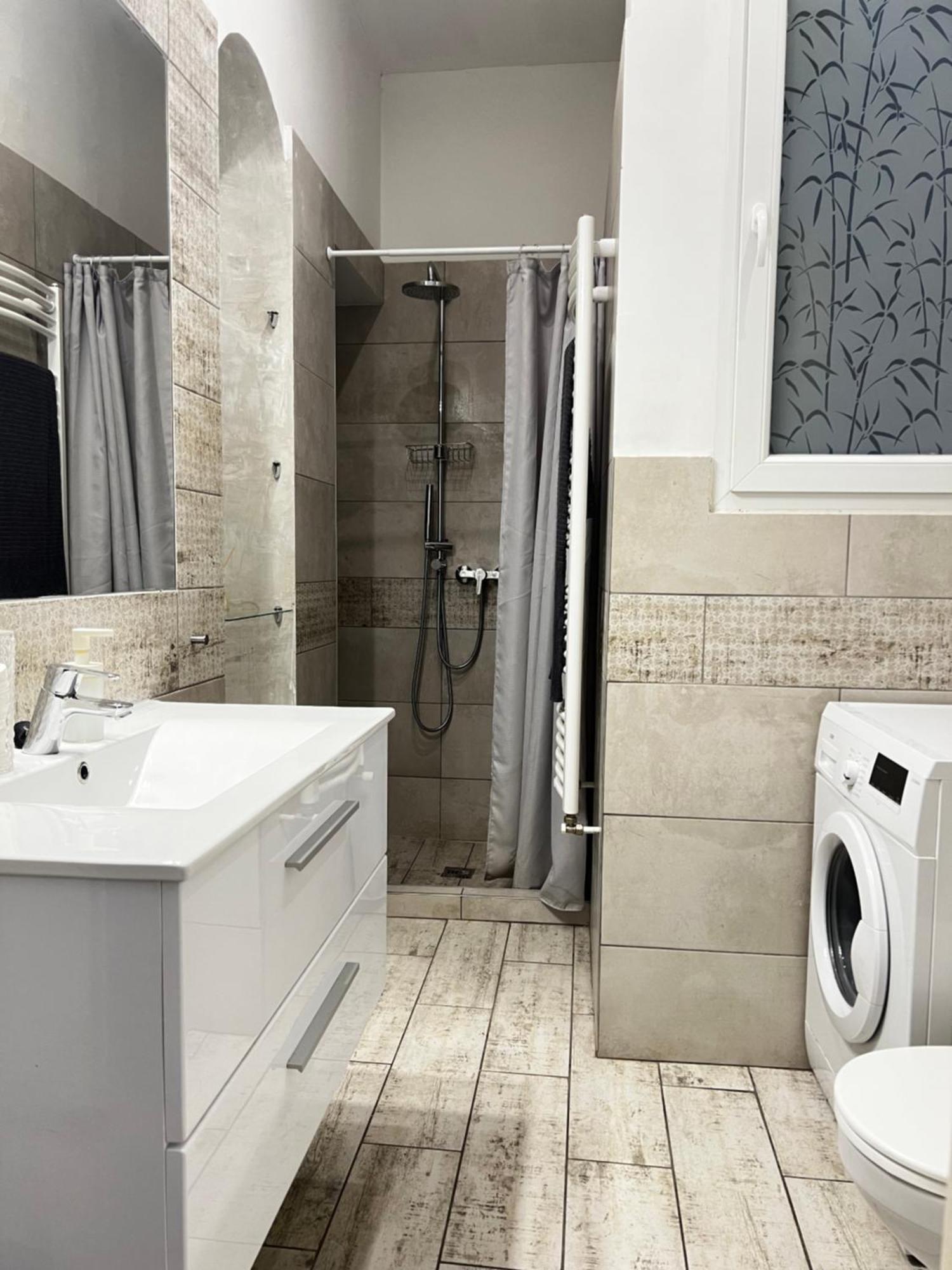 P9 By Small Home Budapest Ngoại thất bức ảnh