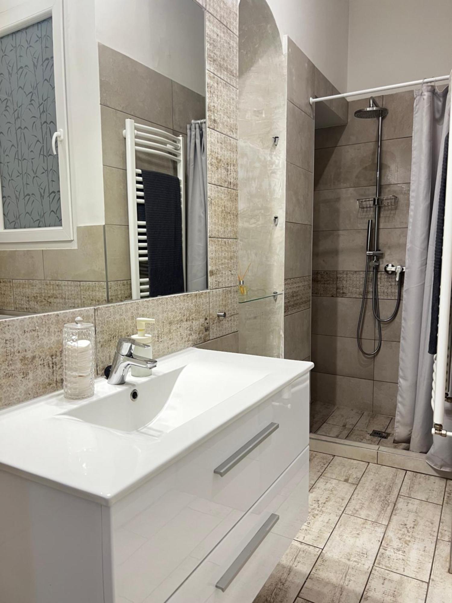 P9 By Small Home Budapest Ngoại thất bức ảnh